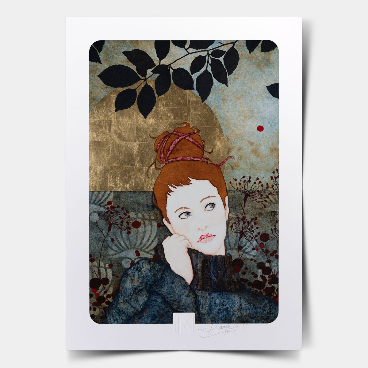 Portrait poétique de femme, douceur et rêveries, artiste peintre féminine inspirée par le mouvement arts and crafts et la nature, Bretagne et Normandie