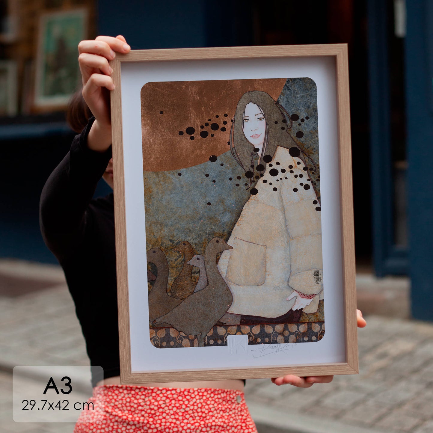 Portrait de femme moderne et figuratif, nature et tranquillité poétique de Lalou Kraffe à la Galerie KLE en Normandie et Bretagne