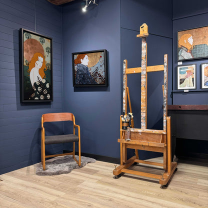 Portraits de femmes de Lalou Kraffe à la Galerie KLE, peinture originale, douceur et poésie, Bretagne, Normandie