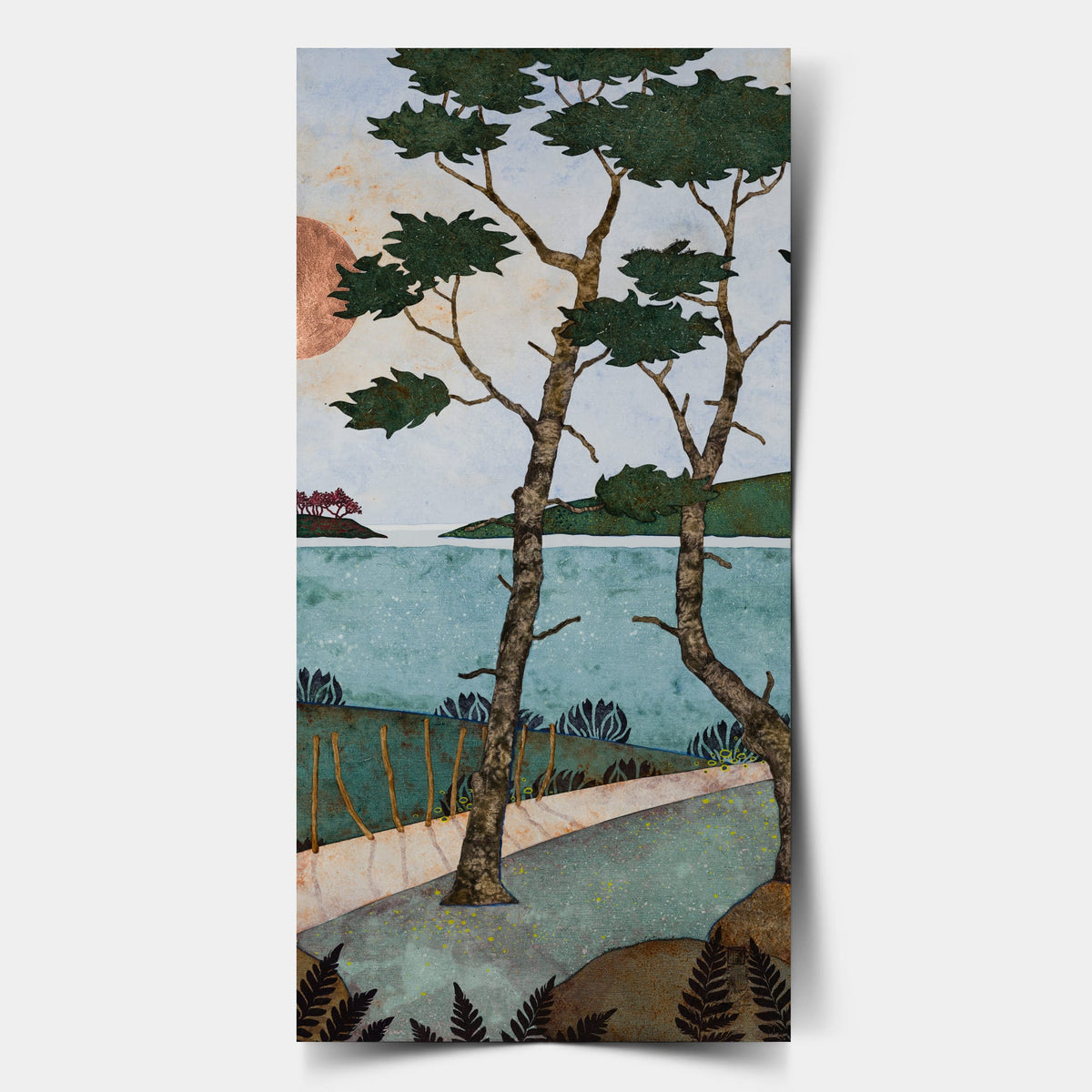 Triptyque 4B : Une flopée d'hirondelles gargouille dans le ciel... Et assise ici, je rêve tranquille. — édition d’art 30 × 60 cm, tirage seul, gabarit de présentation — Lalou Kraffe