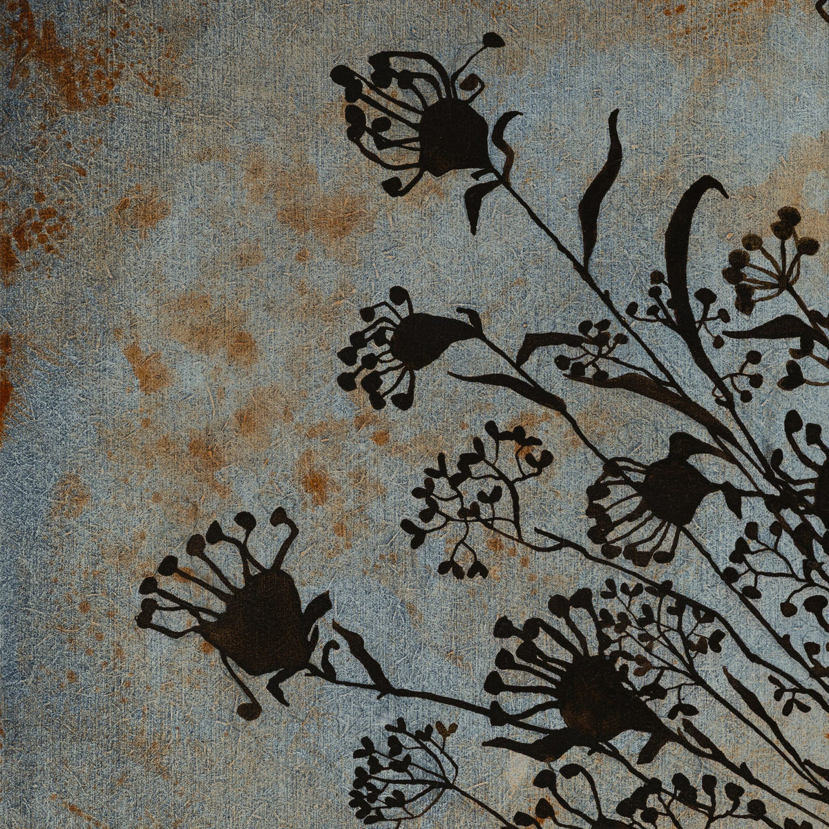 Heureuse, à pas de velours — diptyque original 55 × 75 et 25 × 75 cm en caisses américaines XL noires — original detail feuillage — Lalou Kraffe